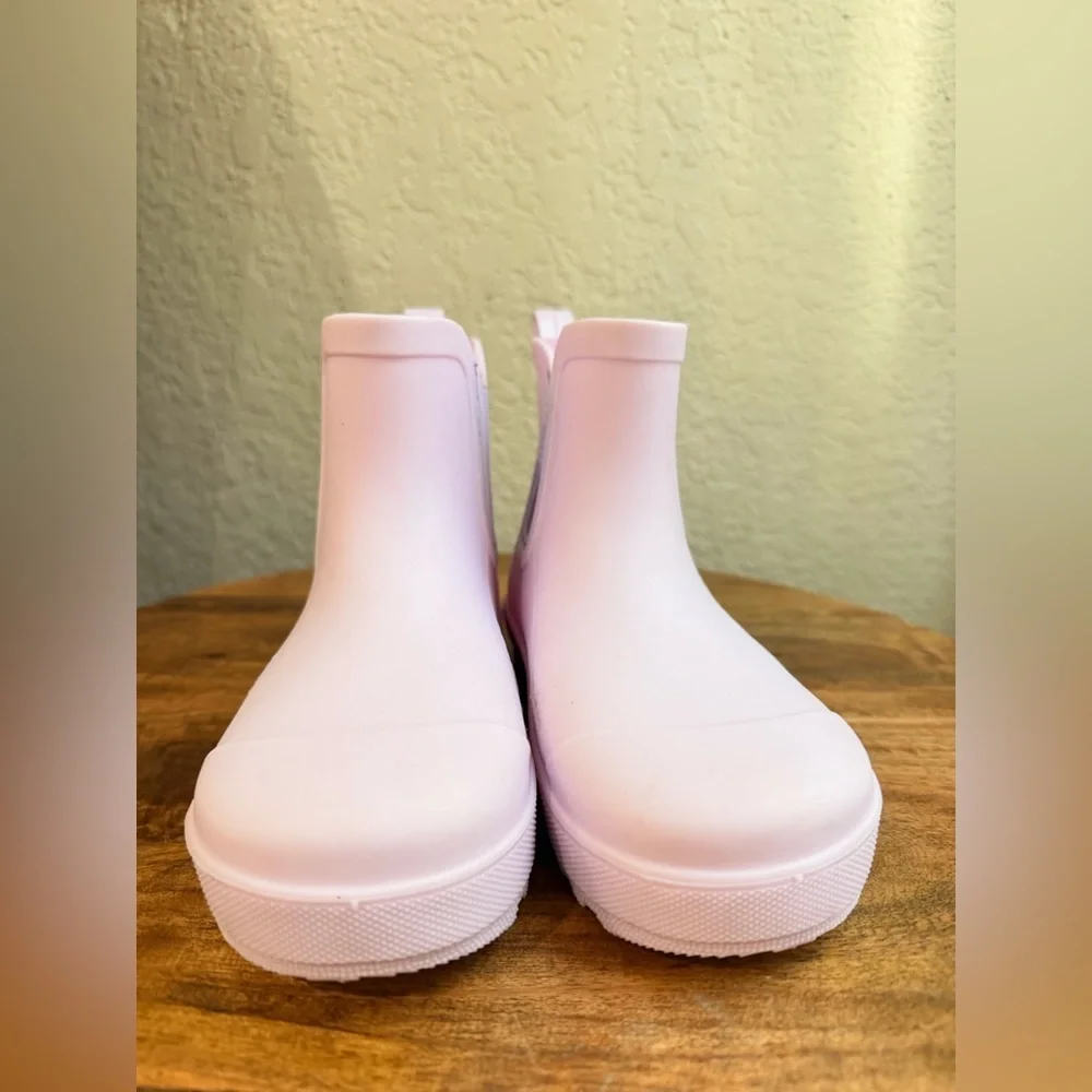 BEARPAW Toddler and Kids' Chelsea Rain size 12  like new condition